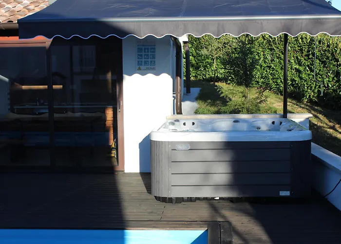 House Smoky With Private Pool And Jacuzzi