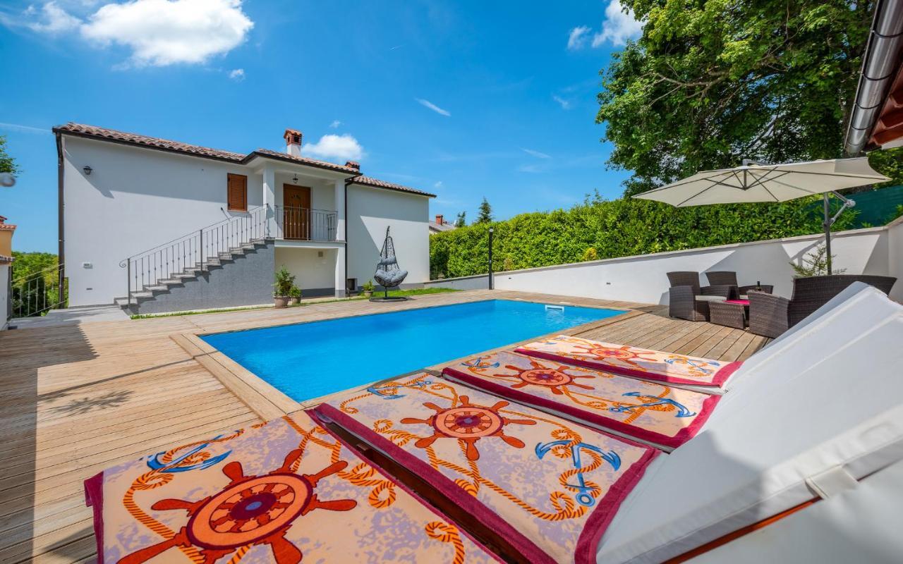 Vila House Smoky With Private Pool And Jacuzzi Pazin