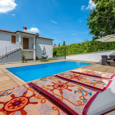 House Smoky With Private Pool And Jacuzzi Pazin Exterior photo