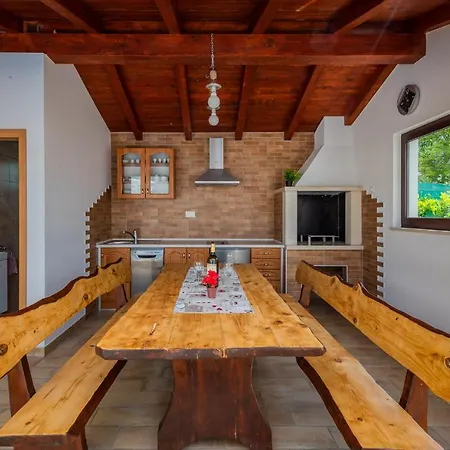 House Smoky With Private Pool And Jacuzzi Pazin Exterior photo